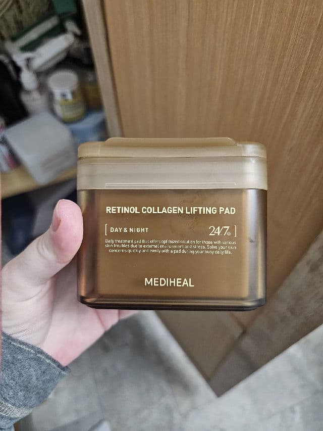 MEDIHEAL Retinol Collagen Lifting Pad review photo by momof6crazies