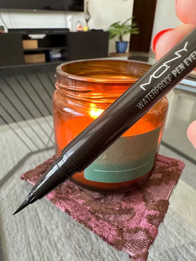 MACQUEEN Waterproof Pen Eyeliner review photo by NehaW