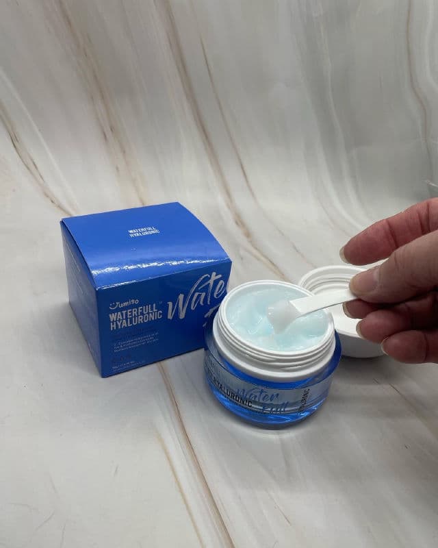 Jumiso Waterfull Hyaluronic Acid Cream review photo by Sharonspendstoomuch