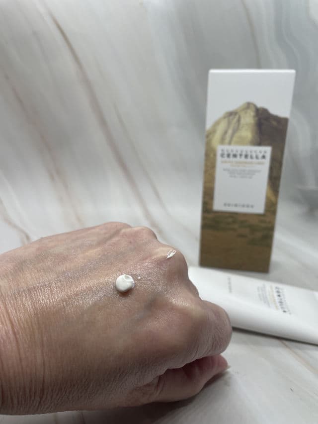 Madagascar Centella Air-Fit Suncream Light SPF30 PA++++ product review