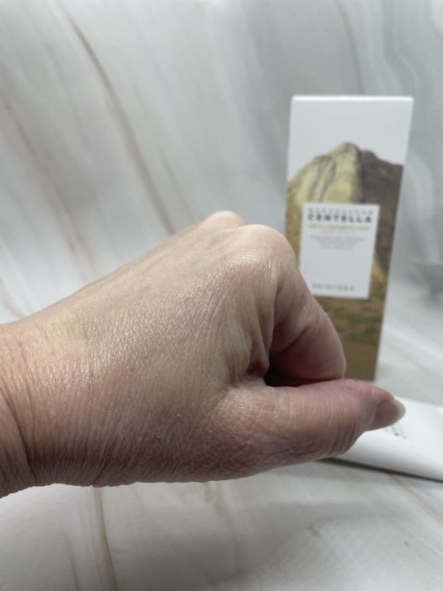 Madagascar Centella Air-Fit Suncream Light SPF30 PA++++ product review