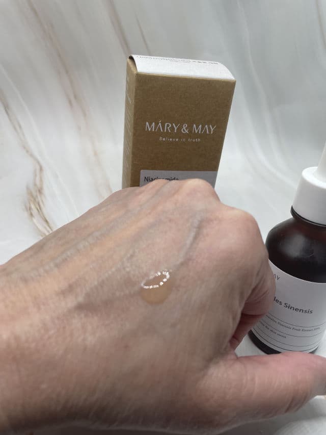 Niacinamide + Chaenomeles Sinensis Serum product review