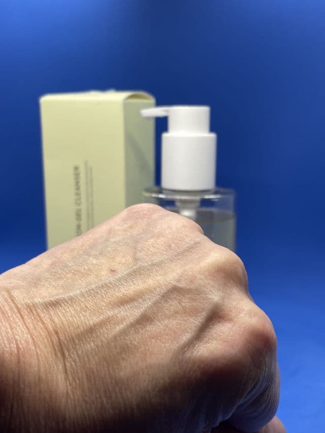 Hyggee pH Hyaluron Gel Cleanser review photo by Sharonspendstoomuch