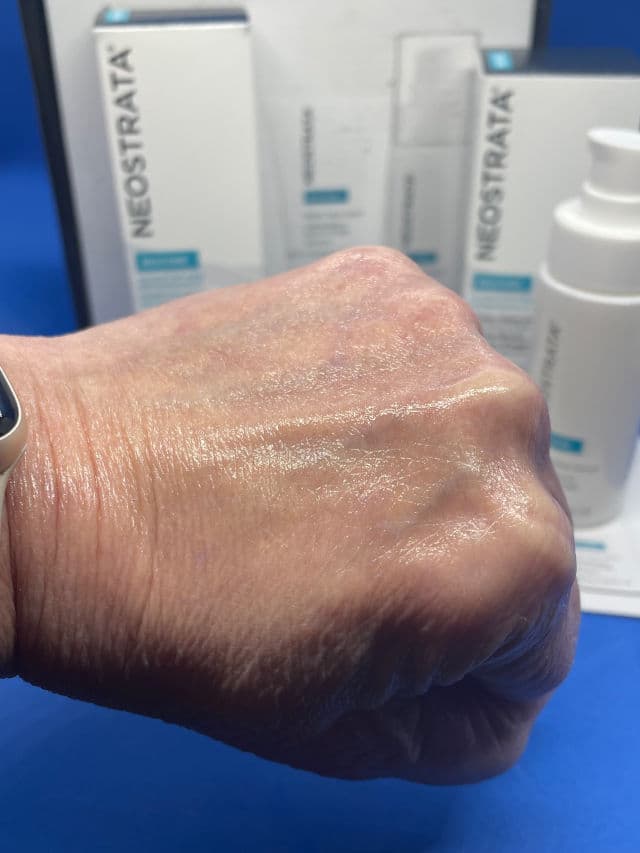 NeoStrata Restore Bionic Face Serum 10 PHA review photo by Sharonspendstoomuch
