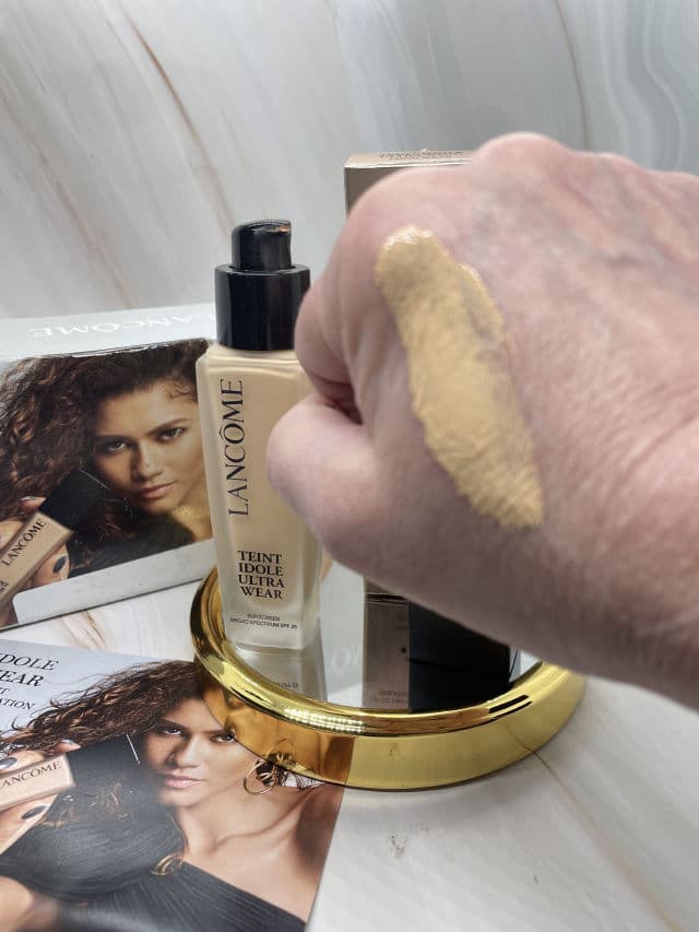 Lancome Teint Idole Ultra 24H Long Wear Foundation review photo by Sharonspendstoomuch