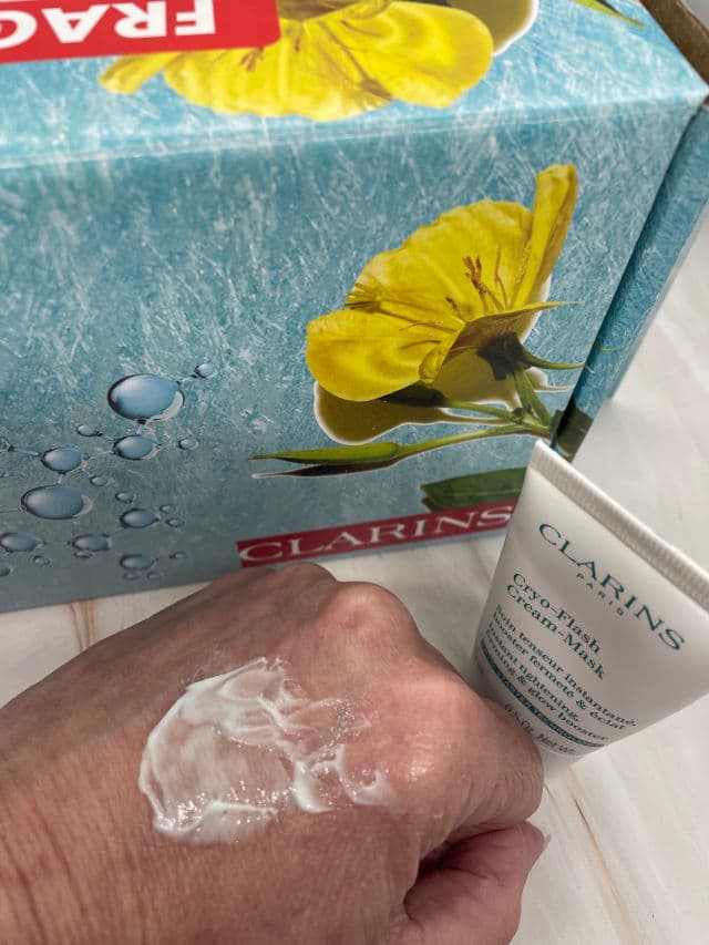 Clarins Cryo-Flash Cream Mask review photo by Sharonspendstoomuch