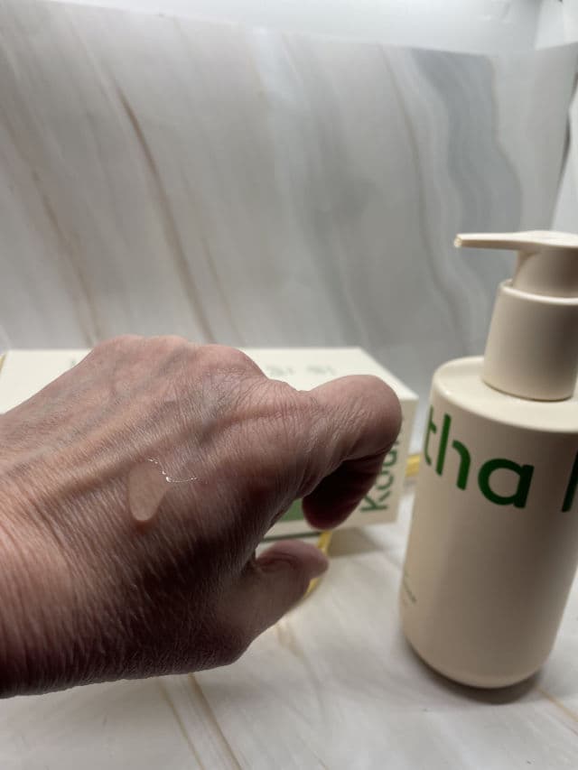 Talitha Koum HM+Barrier™ Body Cleanser review photo by Sharonspendstoomuch
