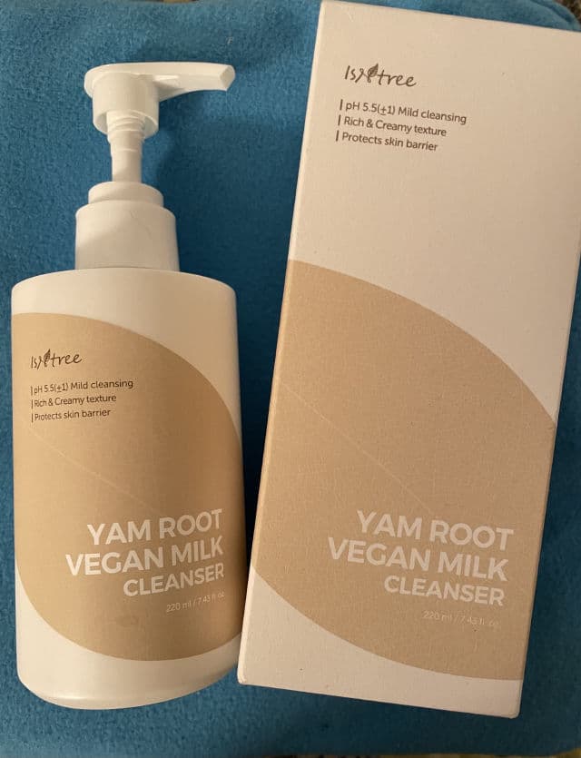 ISNTREE Yam Root Vegan Milk Cleanser review photo by Sharonspendstoomuch
