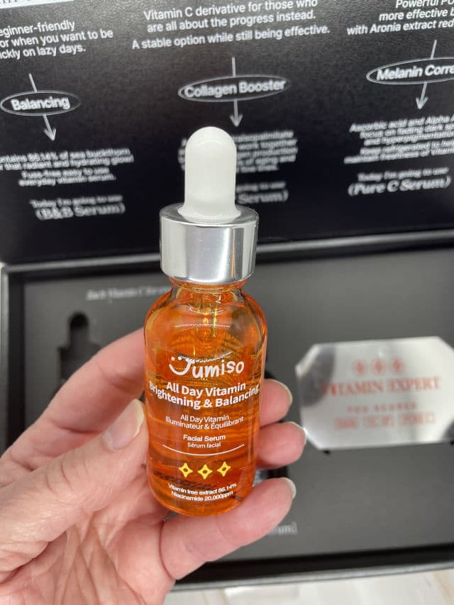 All Day Vitamin Brightening & Balancing Facial Serum product review