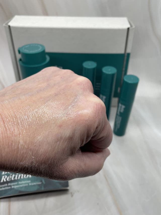 Enprani Botaretinol Youth Repair Solution review photo by Sharonspendstoomuch