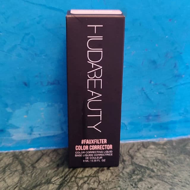 Huda Beauty Cherry Blossom review photo by TxellSS