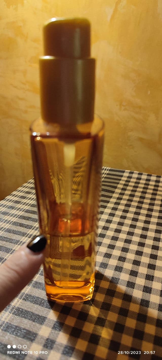L'Oreal Paris Elvive Extraordinary Oil Miracle Hair Perfector	 review photo by TxellSS