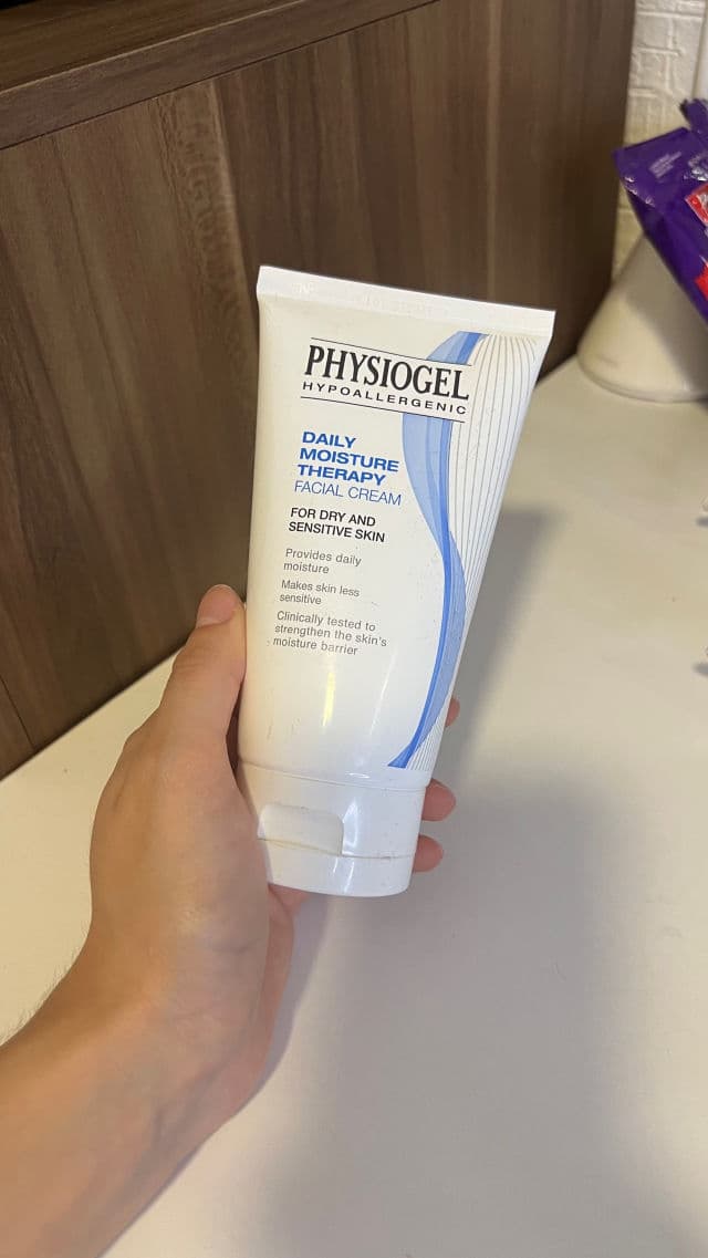 Physiogel Moisture Therapy Face Cream review photo by glowdia