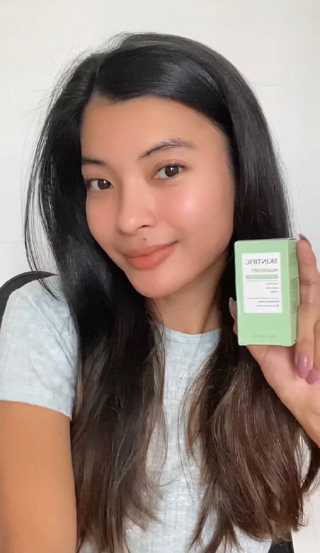 Skintific Mugwort Anti Pores & Acne Clay Mask Stick review photo by Alianne