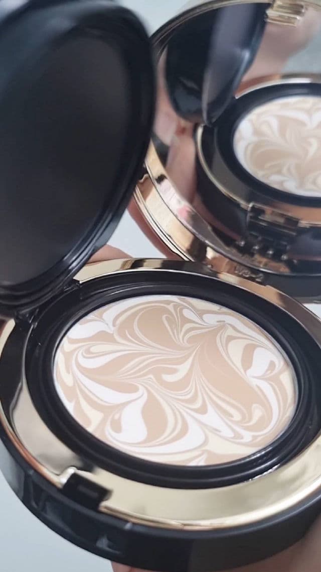 AGE 20’s Signature Essence Cover Pact SPF50+ PA++++ review photo by XYS