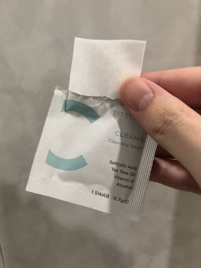 ZitSticka KILLA™ KIT - Soaked CLEANA Swabs review photo by Njtanya