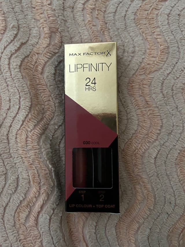 Max Factor Lipfinity Lip Color review photo by miirea