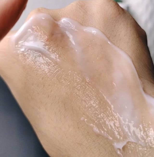 BENTON Heartleaf Cream review photo by kaoriskincarejournal