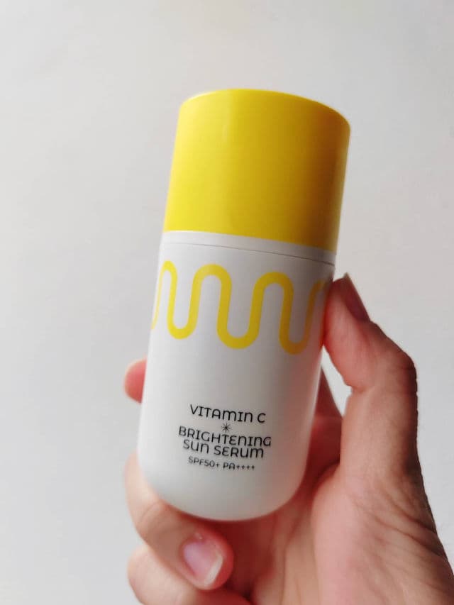 COMMONLABS Vitamin C Brightening Sun Serum SPF50+ PA++++  review photo by kaoriskincarejournal