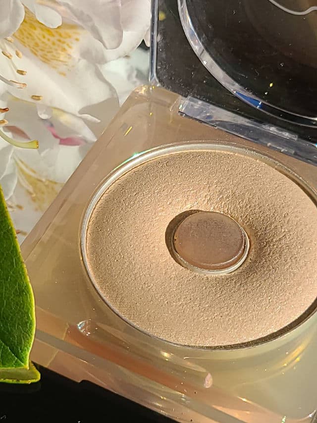 Judydoll #01 Creamy Glow review photo by AnnaSassin