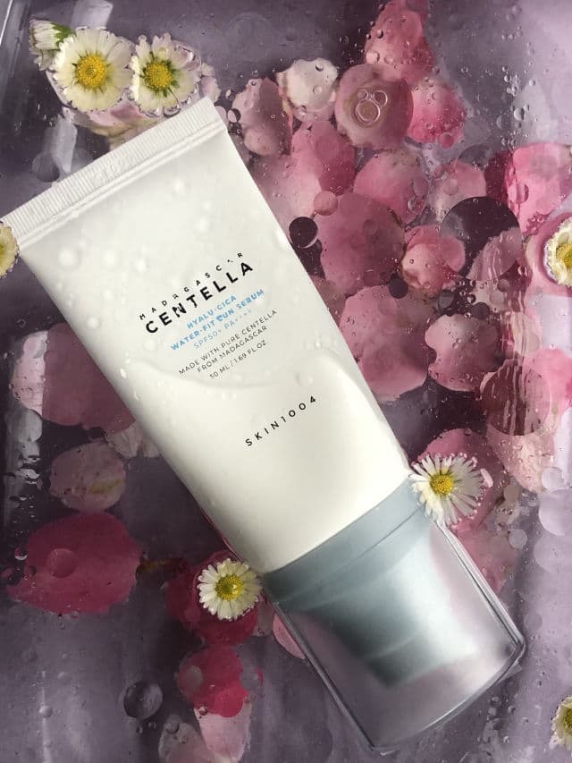 SKIN1004 Madagascar Centella Hyalu-Cica Water-Fit Sun Serum SPF50+ PA++++ review photo by floralamisa