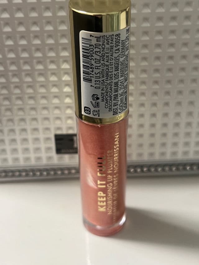Milani Cosmetics Keep It Full Maxxx Balmshell Lip Plumping Balm review photo by Emmacheers