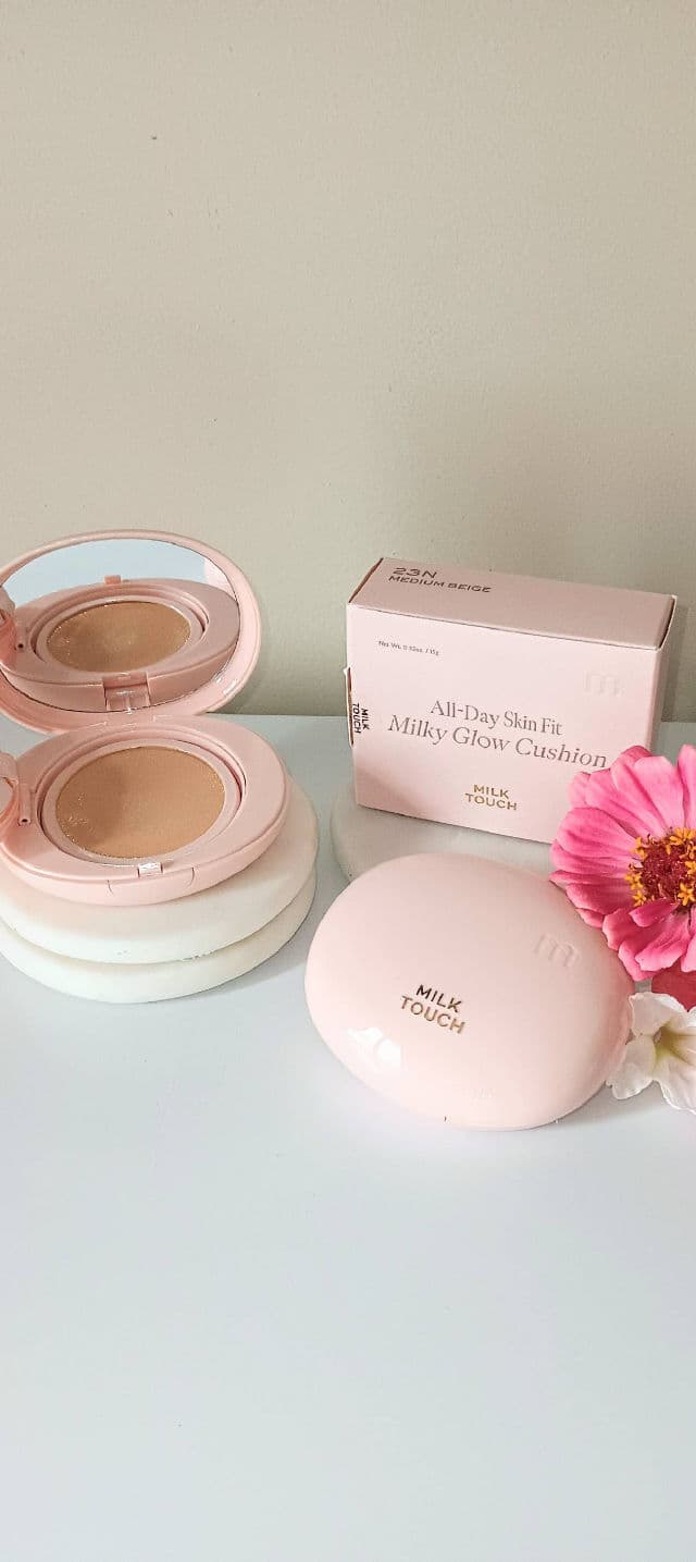 Milk Touch All Day Skin Fit Glow Cushion SPF50+ PA++++ review photo by EddieR