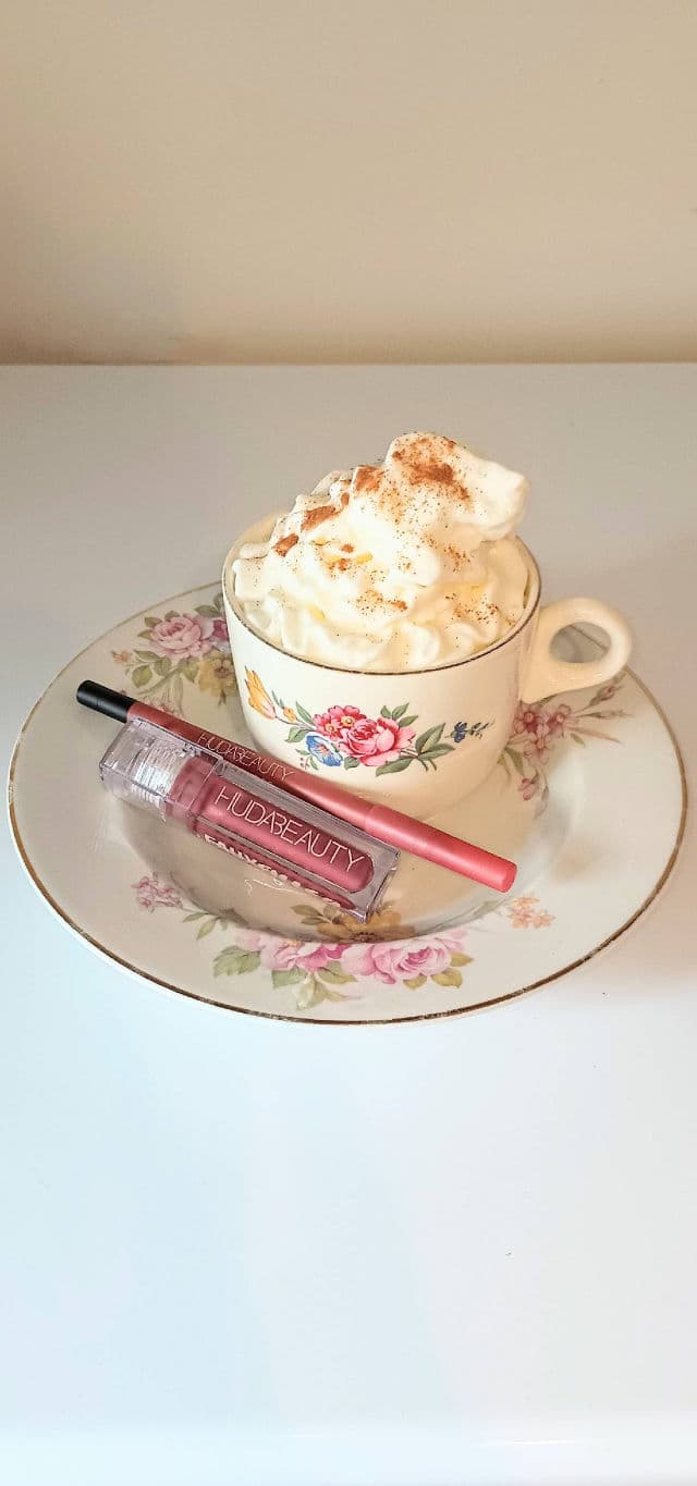 Huda Beauty Honey Beige review photo by EddieR