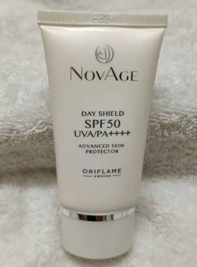 Oriflame Novage Day Shield SPF50 UVA/PA++++ Advanced Skin Protector review photo by eugeneolga