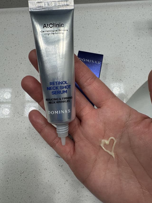 Dominas Dominas AtClinic Retinol Neck Serum review photo by AnjelicaBonya