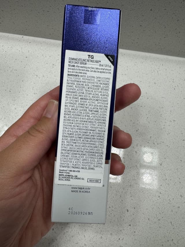 Dominas Dominas AtClinic Retinol Neck Serum review photo by AnjelicaBonya