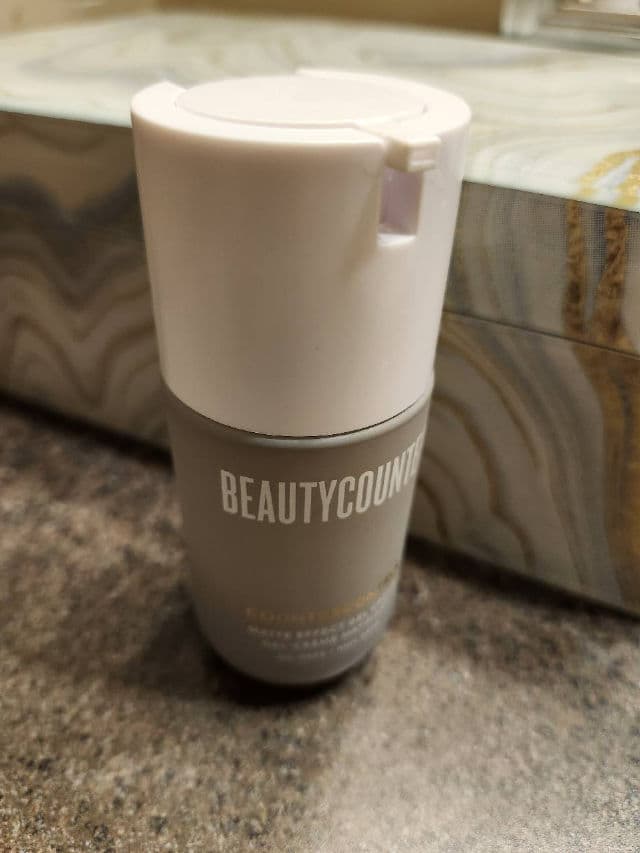 Beautycounter Countercontrol Matte Effect Gel Cream review photo by Shlanda