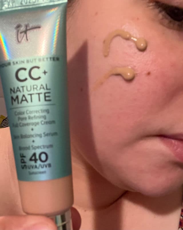 It Cosmetics CC+ Cream Oil-Free Matte with SPF 40 review photo by bonanza