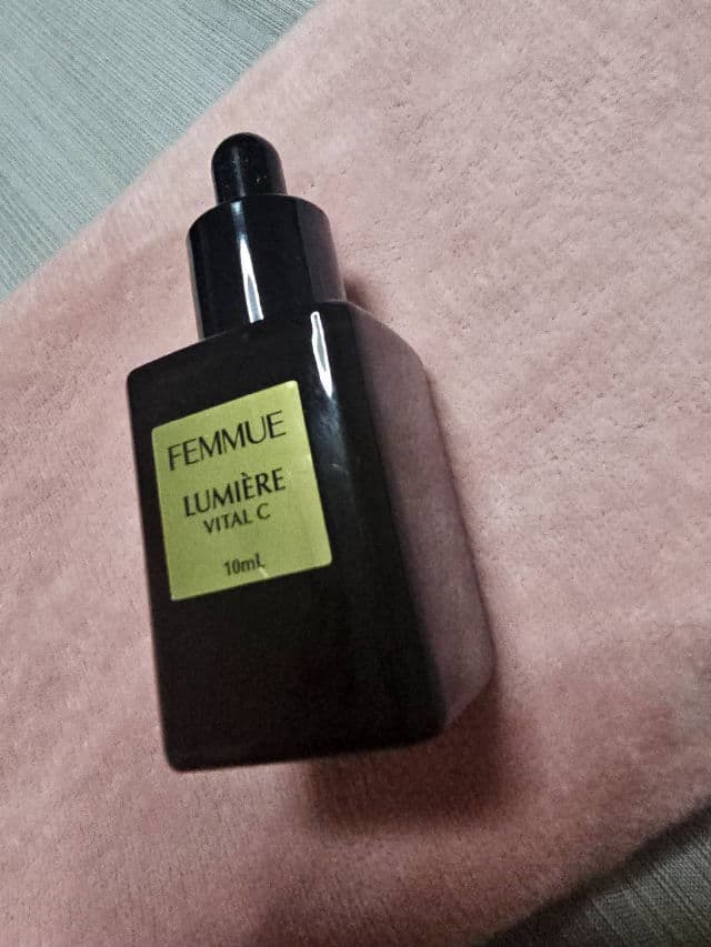 Femmue Lumière Vital C review photo by lemylaou 
