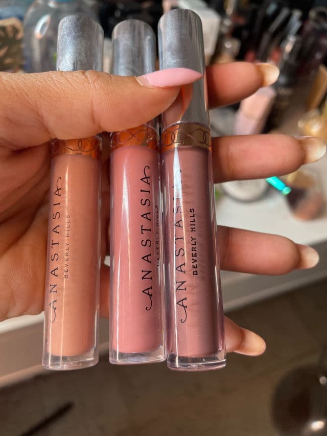 Anastasia Beverly Hills Peachy Nude review photo by yessicalora