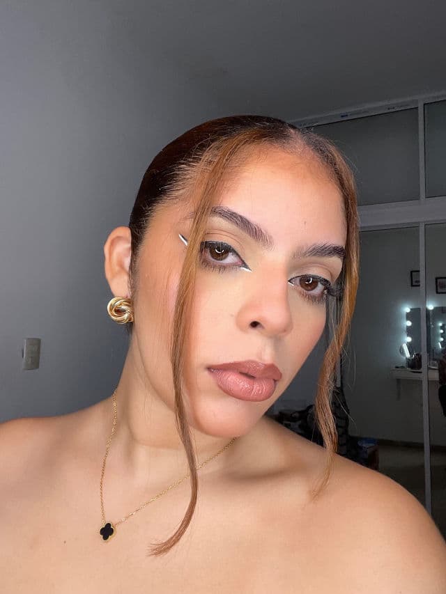 Too Faced Born This Way Super Coverage Multi-Use Concealer review photo by yessicalora