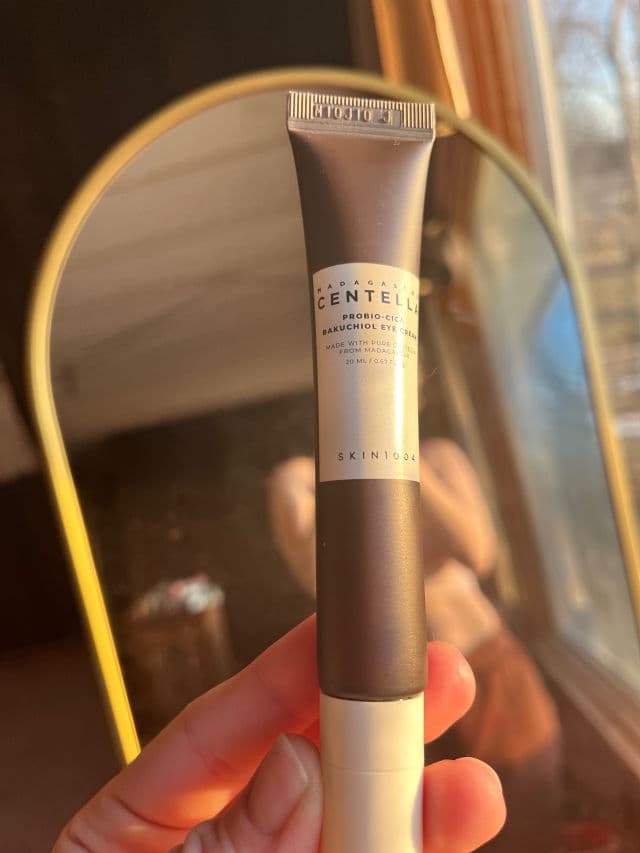 SKIN1004 Madagascar Centella Probio-Cica Bakuchiol Eye Cream review photo by ugcwithkpm