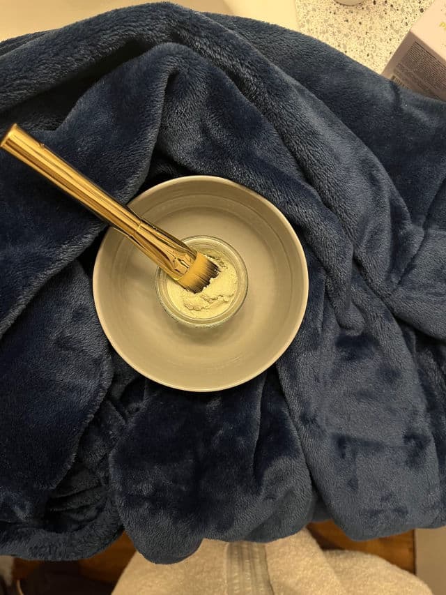 Provence Beauty Masked Out French Green Clay Mask review photo by prettiesttoni