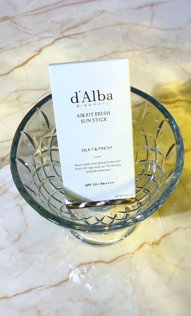 D' Alba Piedmont Air Fit Fresh Sun Stick SPF 50+ PA++++ review photo by UGCNINIA