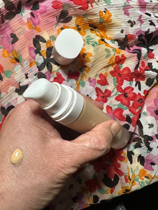 Fenty Beauty Pro Filt'r Soft Matte Longwear Foundation review photo by janna15