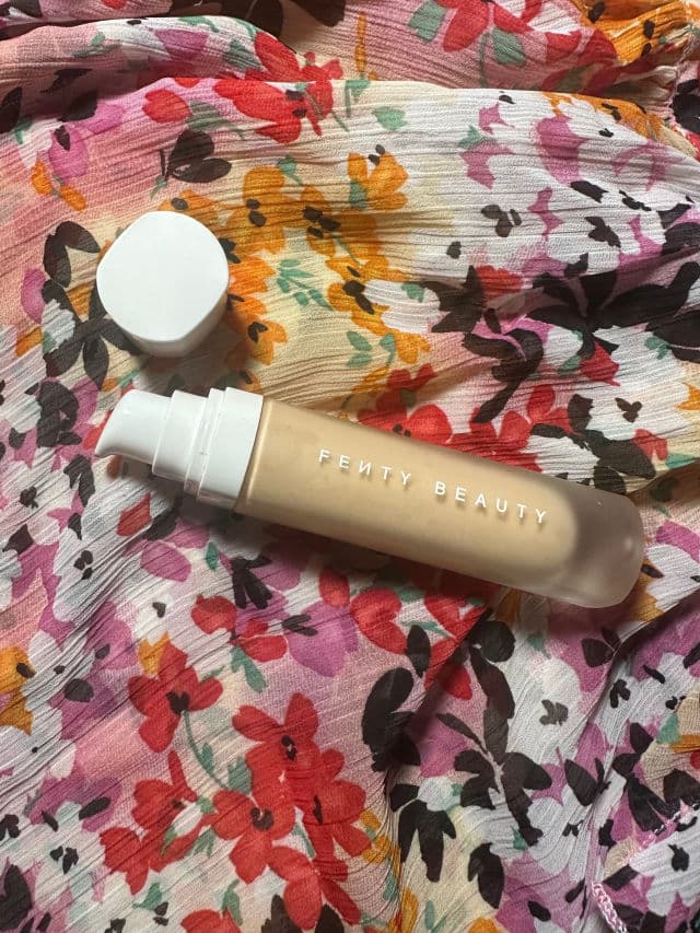 Fenty Beauty Pro Filt'r Soft Matte Longwear Foundation review photo by janna15