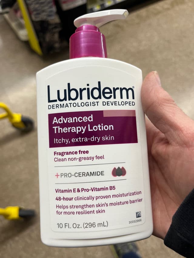 Lubriderm Advanced Moisture Therapy Lotion review photo by sunflwrs86