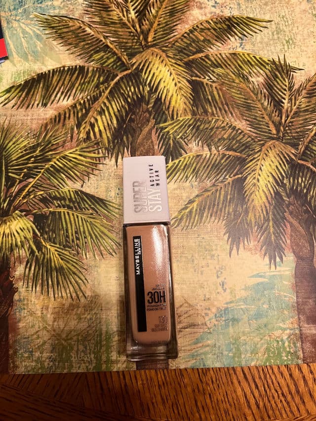 Maybelline Super Stay 24h Full Coverage Foundation review photo by sunflwrs86