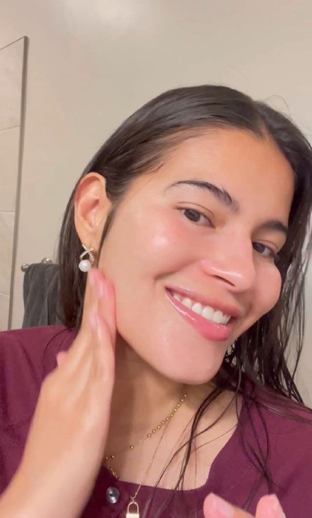 HANSKIN Vitamin A Glow Retinol Serum review photo by Alatinaandagolden
