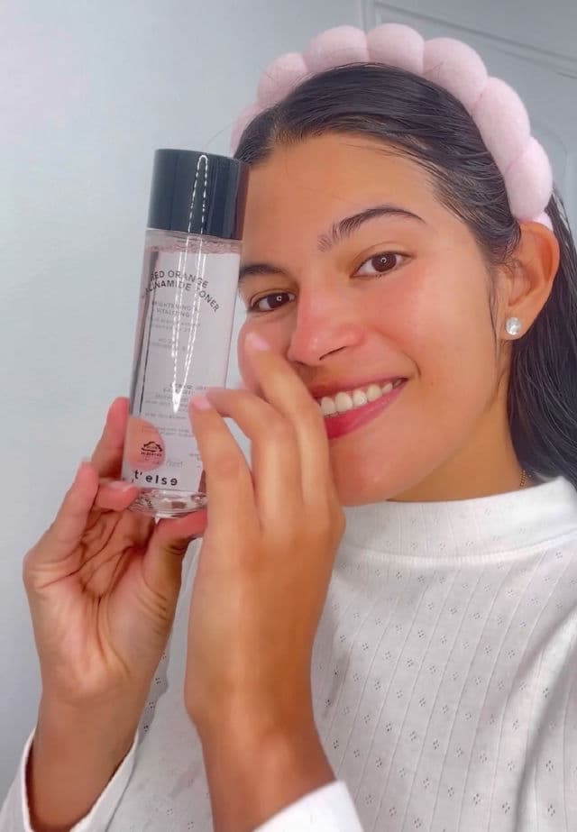 T'else Red Orange Niacinamide Toner review photo by Alatinaandagolden