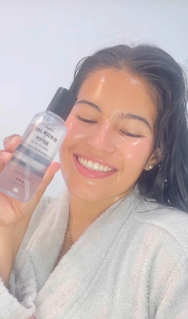 Snail Mucin 95 + Peptide Essence product review