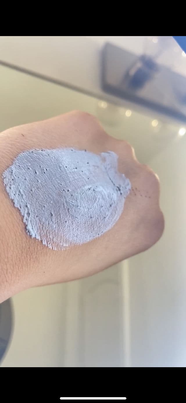 Nacific Half & Half Clay Mask - Sebum Zone review photo by CindyCuidaTuPiel