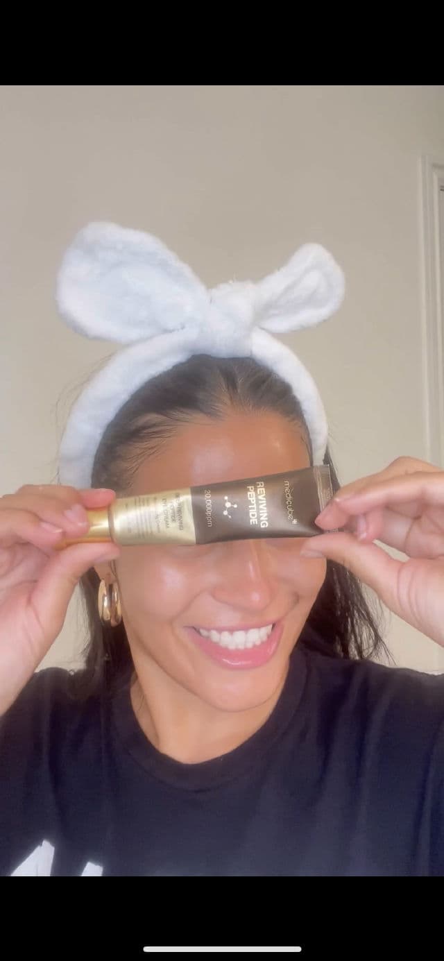 Medicube Deep Reviving Peptide Eye Cream review photo by CindyCuidaTuPiel