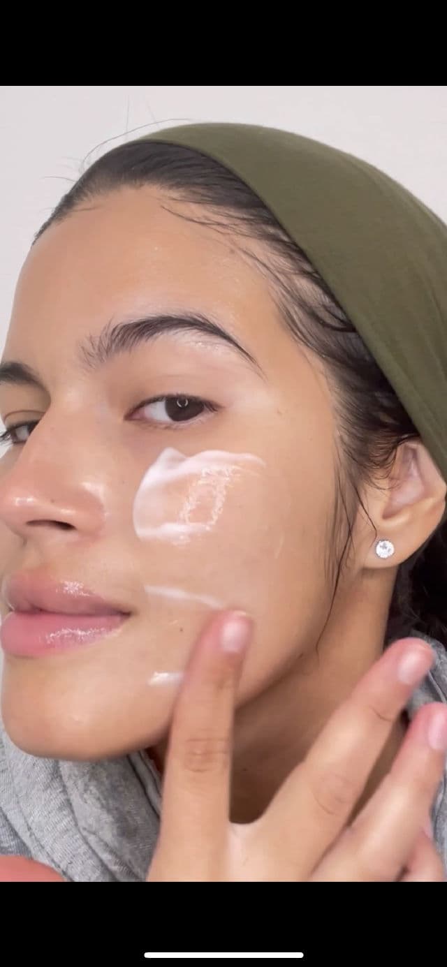 Round Lab 1025 Dokdo Lotion  review photo by CindyCuidaTuPiel