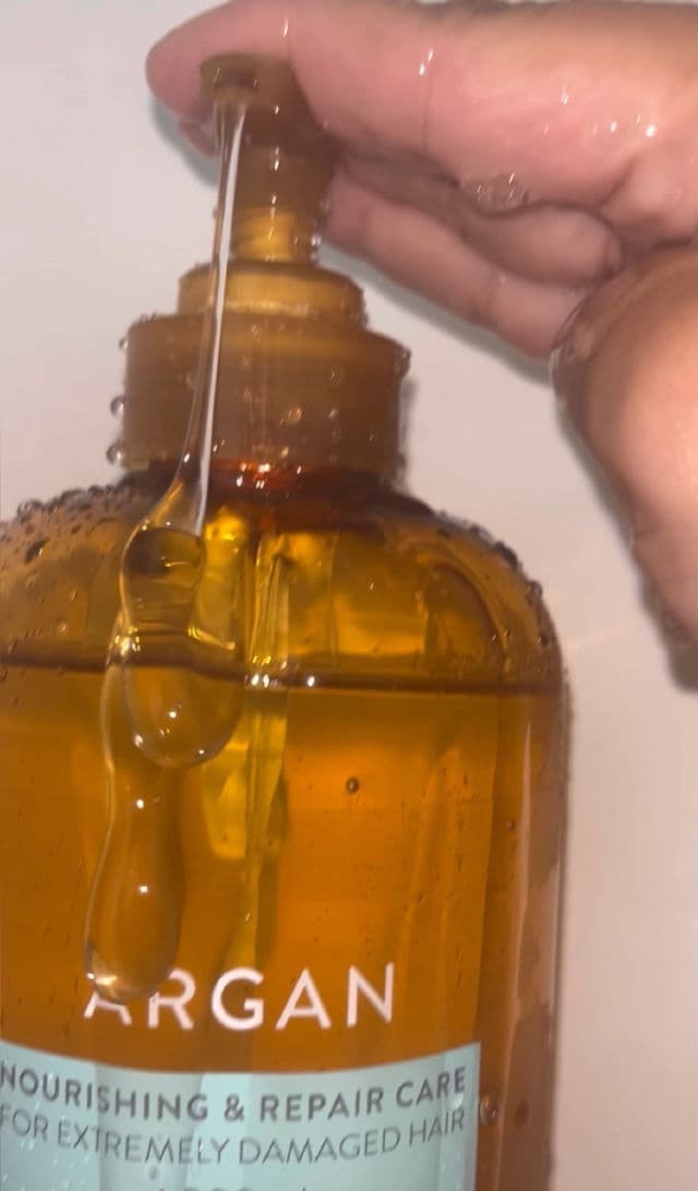 NATURE REPUBLIC Argan Essential Deep Care Shampoo review photo by Alatinaandagolden